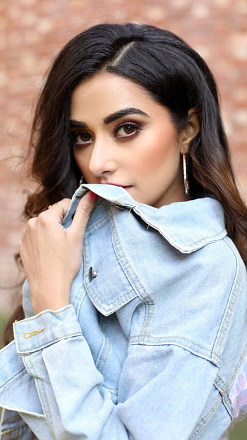 Stefy Patel, bollywood actress HD phone wallpaper