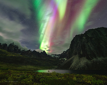 Northern Light In Tombstone Park , northern-lights, aurora, mountains, sky, nature HD wallpaper