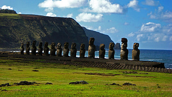 Mysterious monolithic statues, Ancient Polynesian culture, Rapa Nui island, Moai landmarks HD wallpaper