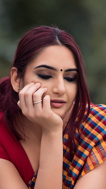 Ragini diwedi, ragini, kannada actress, model, saree beauty HD phone wallpaper