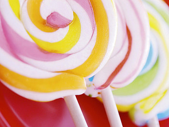 Lollipop, sweet, white, color, candy, summer, pink, yellow, red HD wallpaper