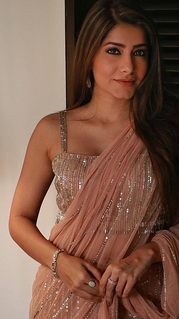Jia Mustafa, bollywood actress HD phone wallpaper