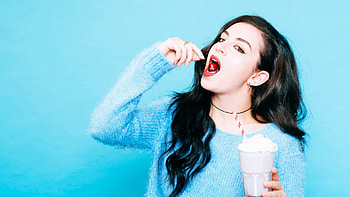 Cherry hoot , Charli XCX, Charlotte Emma Aitchison, DIY section HD wallpaper