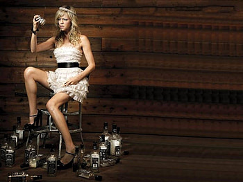 Kaitlin Olson, model, Kaitlin, , booze, beautiful, actress, dress, bottles, Olson, 2017, legs HD wallpaper