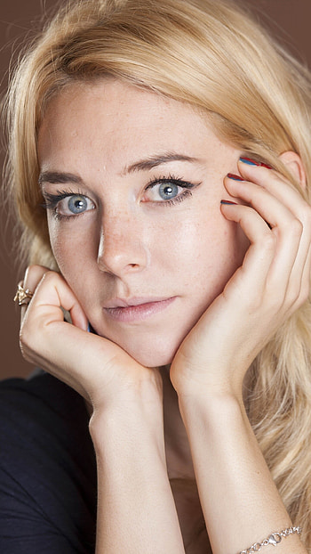 Celebrity, Vanessa Kirby HD phone wallpaper