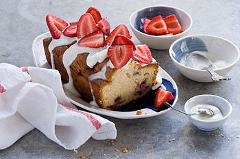 Food, Strawberry, Berries, Cake, Bakery Products, Baking HD wallpaper