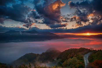 Road, Nature, Mountains, Clouds, Dawn, Horizon, Sunlight, Sun Rays HD wallpaper