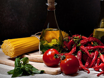 Food, Pepper, Greens, Decanter, Carafe, Oil, Butter, Tomato, Spaghetti HD wallpaper