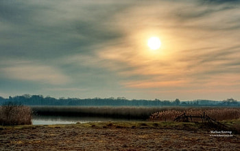 Stoumlridylleii, fog mist, graphy, fall, , meadow, lake, abstract, field, autumn, nature, water, sun HD wallpaper