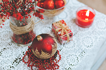 Holidays, Ball, Present, Gift, Christmas Decorations, Candle HD wallpaper