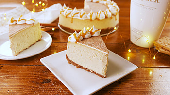 Rumchata cheesecake delight, Heavenly recipe, Boozy twist, Creamy indulgence HD wallpaper