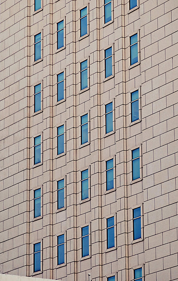 Windows, Building, Miscellanea, Miscellaneous, Bricks, Facade HD phone wallpaper