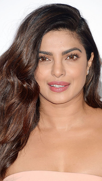 Priyanka Chopra, Heroine, Priyanka Chopra Beautiful HD phone wallpaper