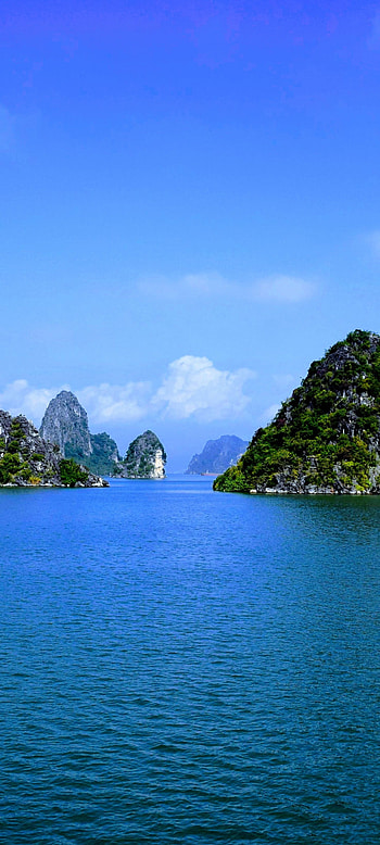 Ha Long Bay, Breathtaking , Captivating beauty, Serene escape HD phone wallpaper