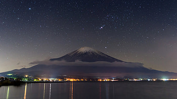 Night view, Mount Fuji HD wallpaper