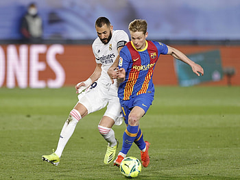 Frenkie de Jong and Karim Benzema, La Liga HD wallpaper