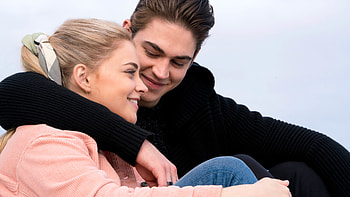Hero Fiennes Tiffin Josephine Langford After We Fell HD wallpaper