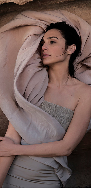 Celebrity, Gal Gadot HD phone wallpaper