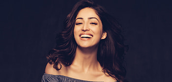 Yami Gautam, smile, pretty actress HD wallpaper