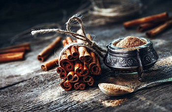 Cinnamon , Vibrant backgrounds, Culinary inspiration, Fiery spice HD wallpaper