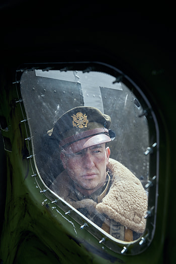Masters of the Air Pilot Portrait - TV Show, TV Show HD phone wallpaper