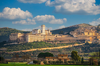 Basilica of Saint Francis of Assisi, Florence tours, City highlights, Italian splendor HD wallpaper