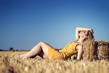 Hot Here, ranch, blondes, cowgirls, straw, hay, dress HD wallpaper