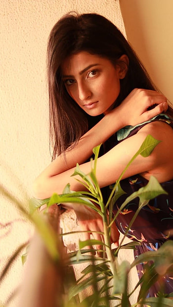 Palak Tiwari, Bollywood Heroine HD phone wallpaper