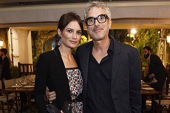 Alfonso Cuaron, Split from girlfriend, Sheherazade Goldsmith HD wallpaper