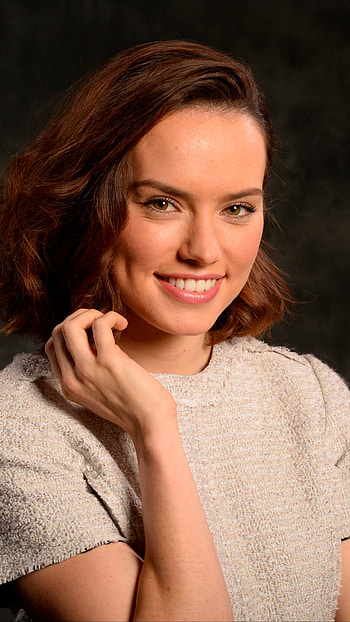 Daisy Ridley, Celebrity HD phone wallpaper