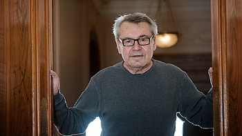 Star director, Milos Forman, Cinema's loss, Legendary filmmaker HD wallpaper