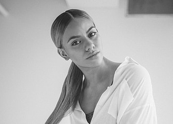 Dinah Jane, Singer, monochrome HD wallpaper