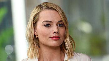 Margot Robbie Closeup , margot-robbie, celebrities, girls, closeup, face HD wallpaper