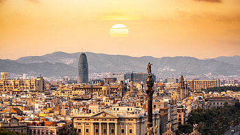 Barcelona Skyline, Perfect event location HD wallpaper
