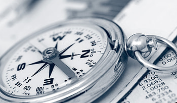 Metal compass, Monochrome graphy, Close-up view, Black and white HD wallpaper