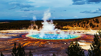 Grand Prismatic of Yellowstone, hot, trees, clouds, landscape, sky, water, wyoming, usa HD wallpaper
