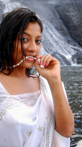 Keerthi Chawla, keerthi chaala, telugu actress HD phone wallpaper