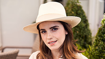 Emma Watson With Hat , emma-watson, celebrities, girls, hat HD wallpaper