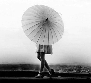 WALK, umbrella, graphy, art, bw, woman HD wallpaper