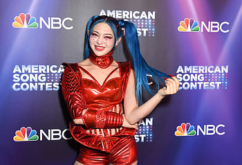K-pop Artist, Alexa, First American Song Contest, Wins HD wallpaper