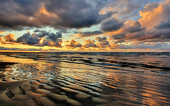 Beach at Sunset, clouds, Latvia, sea, beach, sunset HD wallpaper