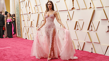 Lily James, Red Carpet HD wallpaper