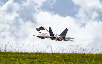 Lockheed Boeing F-22 Raptor, United States Air Force, American Fighter, Military Aircraft, F-22 Raptor Takeoff, United States HD wallpaper
