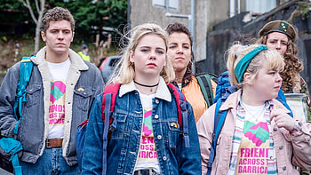 Derry Girls Series 2 Episode 1, Hilarious comedy, All episodes, Streaming HD wallpaper