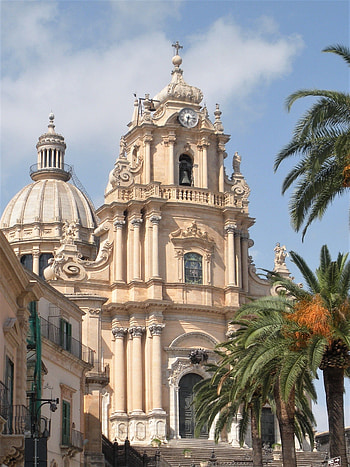 Ragusa discovery, Italian tours, Man-made wonders, Sicilian gem HD phone wallpaper