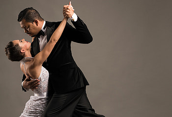 Carlos & Mirella, Argentine Tango lessons, Passionate teaching, Dance instruction HD wallpaper