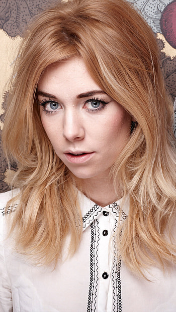 Vanessa Kirby, 2020 hoot, Ultra , Mobile HD phone wallpaper