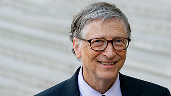 Bill Gates, Corona response, Saving the world, Philanthropist role HD wallpaper