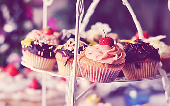 Love cupcake, , Yummy desserts, and delight HD wallpaper