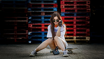 Urban Girl Sitting On Skateboard With Toshiba Music Player, girls, model, hoot HD wallpaper